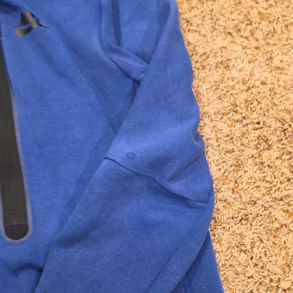 Nike Blue Zip-Up Hoodie with Chest Pocket - Picture 8 of 8